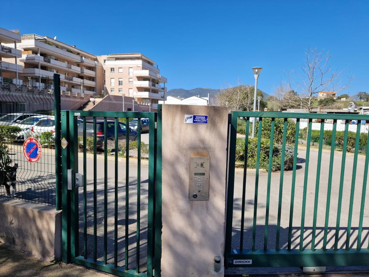 Studio Climatise Parking Gratuit Sarrola-Carcopino Екстериор снимка